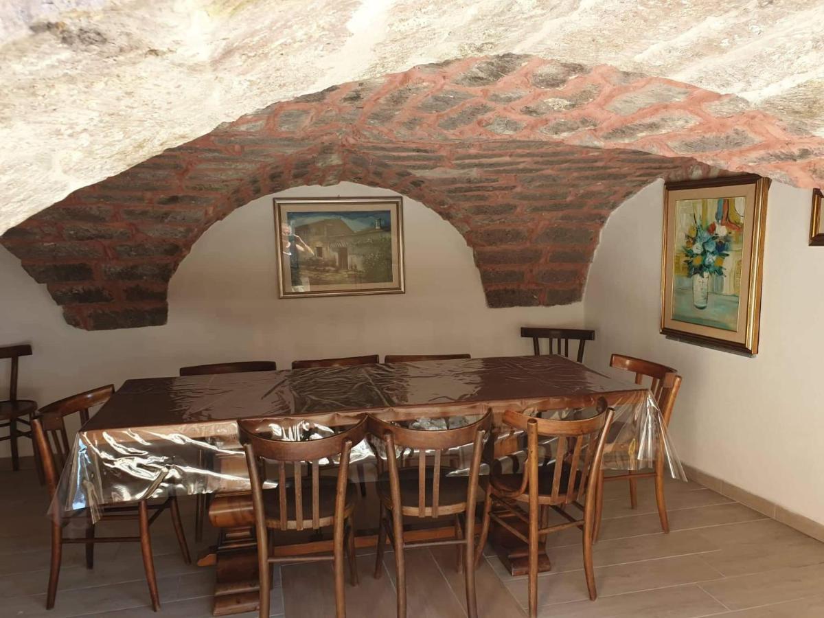 Estia Bed & Breakfast Scano Montiferro ภายนอก รูปภาพ