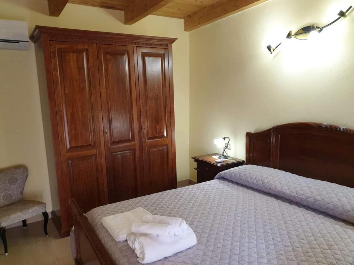 Estia Bed & Breakfast Scano Montiferro ภายนอก รูปภาพ